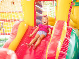 Structure gonflable Camping Del Garda Village Peschiera Del Garda Tohapi