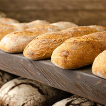 Dépôt de pain au Camping Palmyre Loisirs à Les Mathes Tohapi