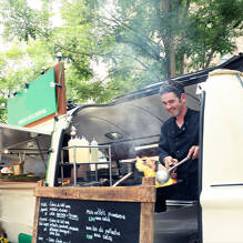 Food Truck au Camping Domaine La Yole à Valras-Plage Tohapi