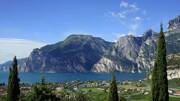 camping-bord-lac-italie-poi-th