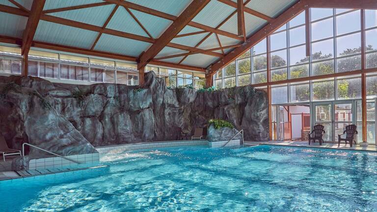 camping-piscine-chauffee-bretagne-poi-th