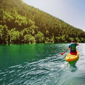 Camping En bord d'un lac Aveyron