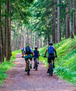 camping-lac-de-sainte-croix-piscine-velo-inspi-th