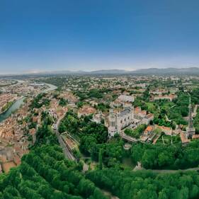 Camping En bord d'un lac Rhône-Alpes