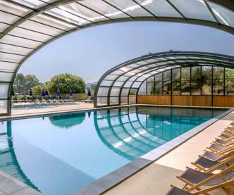 Camping avec piscine couverte
