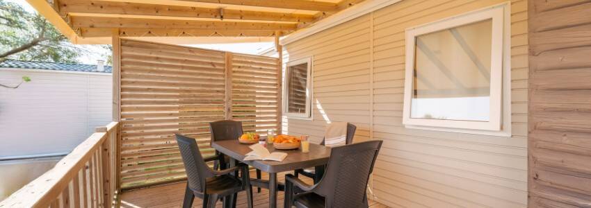 rich-block-location-mobil-home-terrasse-couverte-th