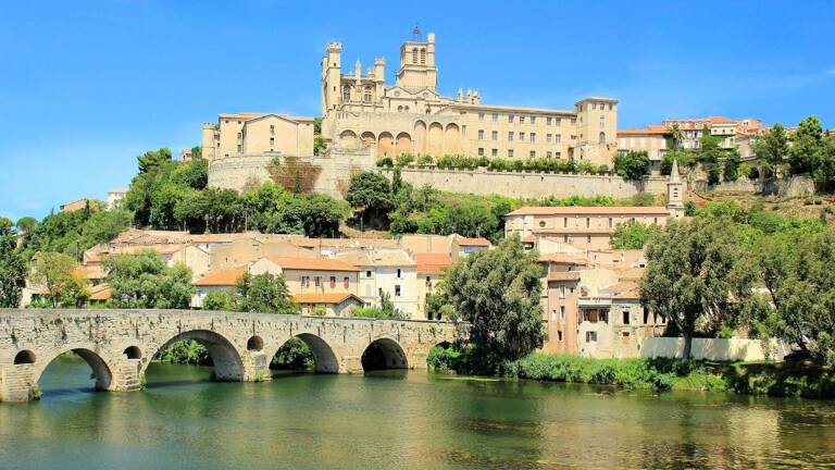 camping-beziers-poi-centre-historique-th