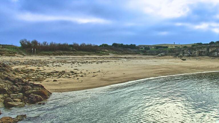 Plage proche de la ville de Erdeven