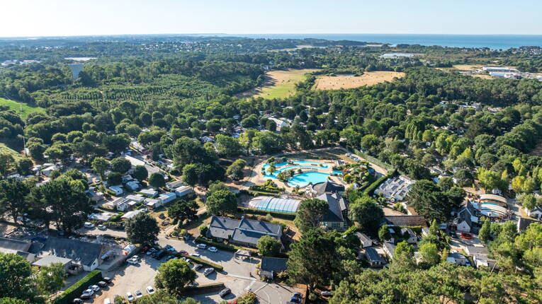 Camping La Grande Métairie de Kermario ***** photo 1 Bretagne Tohapi