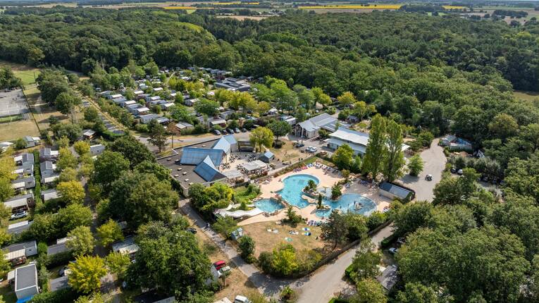 Camping Le Parc de Fierbois ***** photo 1 Centre-Val de Loire Tohapi