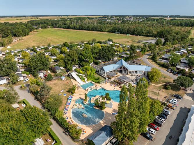 camping-le-parc-de-fierbois-5-toiles-pays-de-la-loire