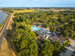 Camping Le Domaine de la Brèche, France, Centre-Val de Loire, Varennes-sur-Loire