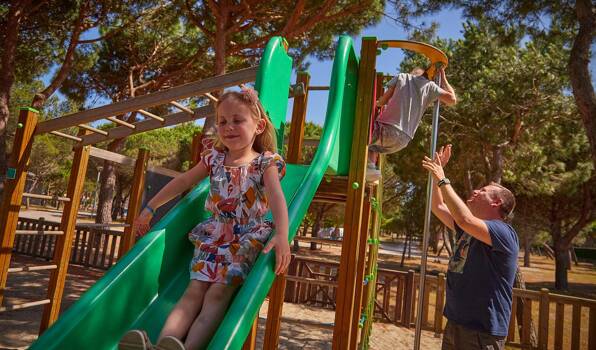 Camping Le Roussillonnais *** Languedoc Roussillon photo 4 Tohapi