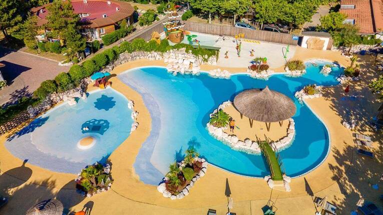 Camping Tahiti Village **** photo 1 Emilie Romagne Tohapi