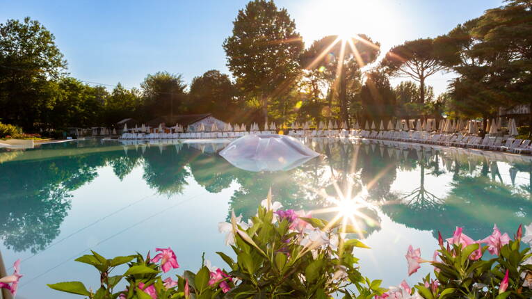 Camping Hu Altomincio Village **** photo 1 Lac de Garde Tohapi